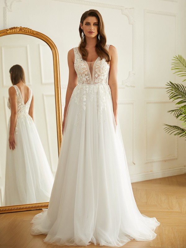 A-Line/Princess Tulle Applique V-neck Sleeveless Sweep/Brush Train Wedding Dresses 1032