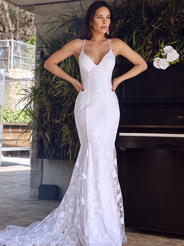 Trumpet/Mermaid Sleeveless Tulle Lace Spaghetti Straps Court Train Wedding Dresses 1661