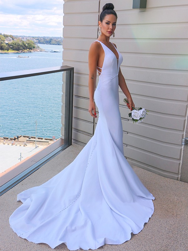 Sheath/Column Stretch Crepe V-neck Ruched Sleeveless Sweep/Brush Train Wedding Dresses 1521