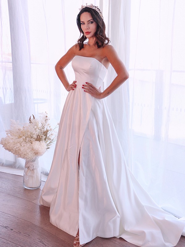 A-Line/Princess Satin Ruffles Strapless Sleeveless Sweep/Brush Train Wedding Dresses 844