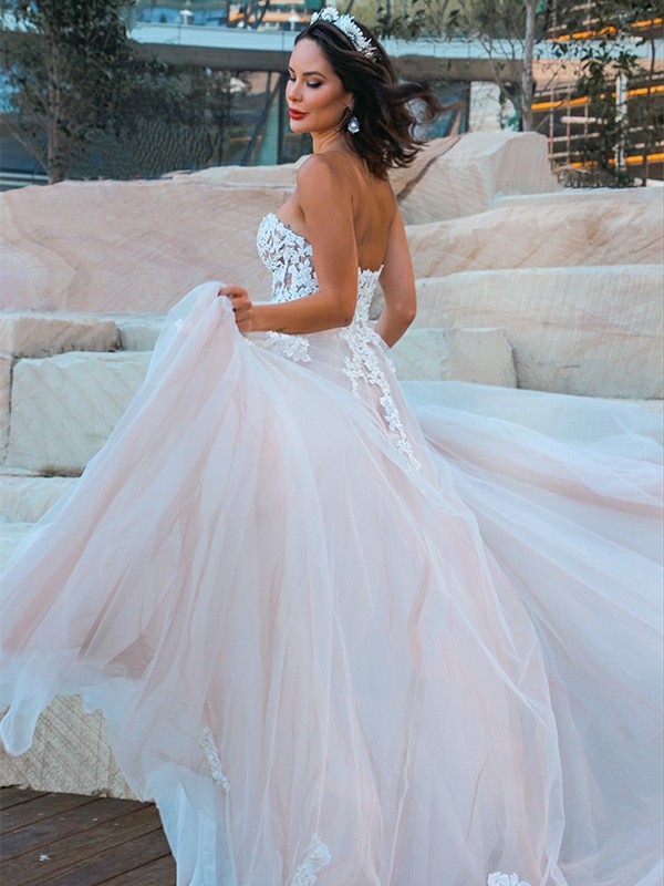 A-Line/Princess Sweetheart Tulle Applique Sleeveless Sweep/Brush Train Wedding Dresses 969