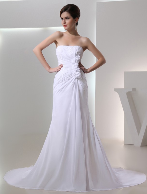 A-Line/Princess Beading Strapless Sleeveless Pleated Chiffon Wedding Dresses 1774