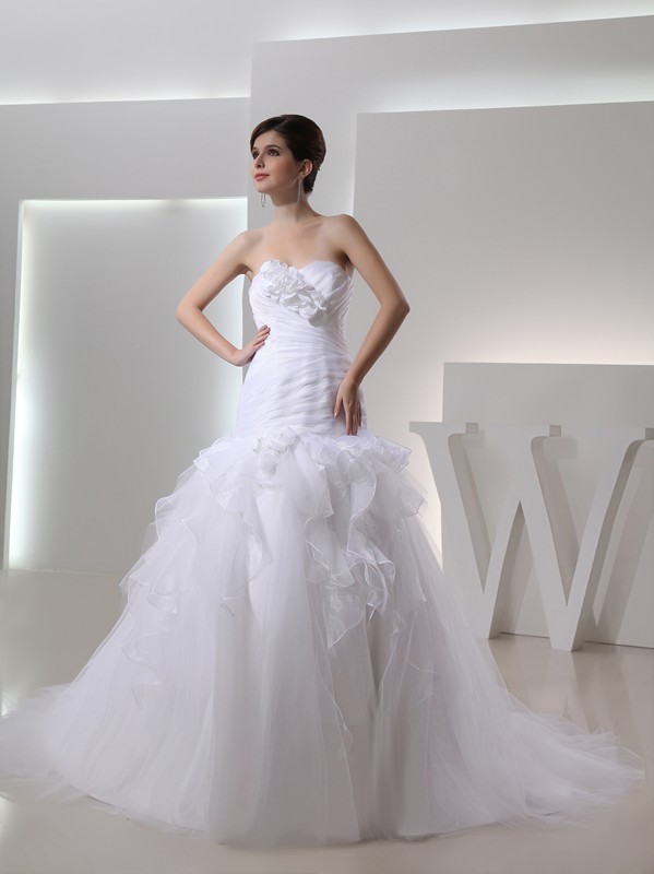 Trumpet/Mermaid Sweetheart Sleeveless Hand-made Flower Organza Wedding Dresses 2089