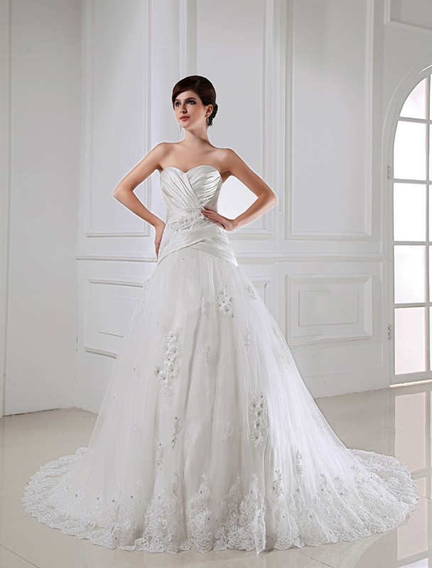 A-Line/Princess Beading Applique Sweetheart Sleeveless Satin Tulle Wedding Dresses 1766