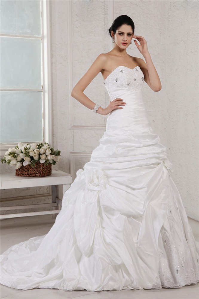 A-Line/Princess Sweetheart Sleeveless Applique Beading Long Taffeta Wedding Dresses 1849