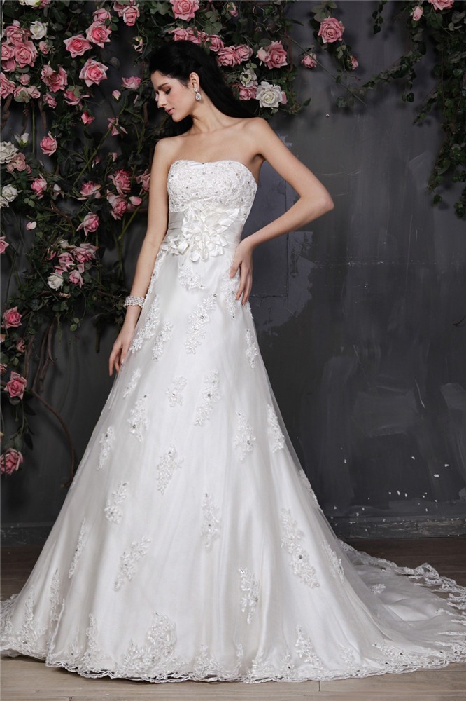 A-Line/Princess Strapless Sleeveless Beading Applique Hand-Made Flower Net Wedding Dresses 1815