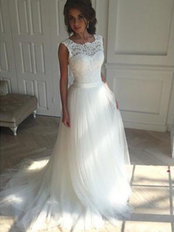 A-Line/Princess Sleeveless Square Court Train Tulle Wedding Dresses 903