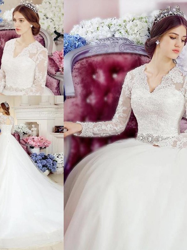 A-Line/Princess Long Sleeves V-neck Cathedral Train Applique Lace Tulle Wedding Dresses 754