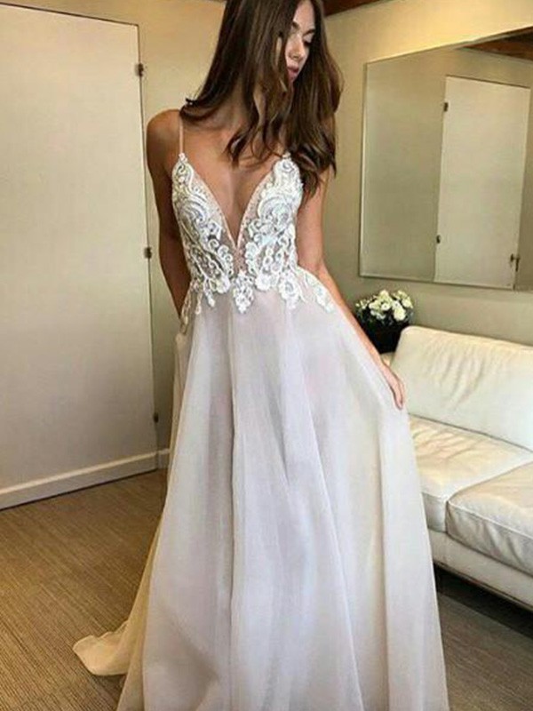 A-Line/Princess Sleeveless V-neck Sweep/Brush Train Spaghetti Straps Lace Organza Wedding Dresses 917