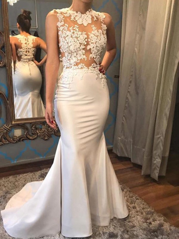 Trumpet/Mermaid Sleeveless Scoop Court Train Applique Satin Wedding Dresses 1647