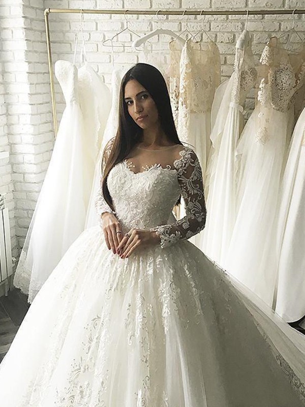 Ball Gown Tulle Scoop Long Sleeves Applique Court Train Wedding Dresses 1315