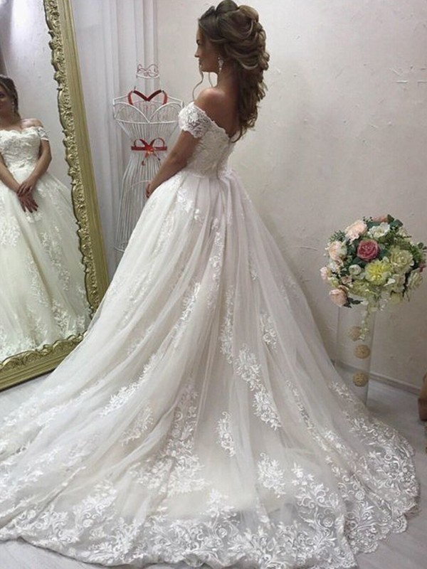 A-Line/Princess Off-the-Shoulder Sleeveless Sweep/Brush Train Applique Tulle Wedding Dresses 763