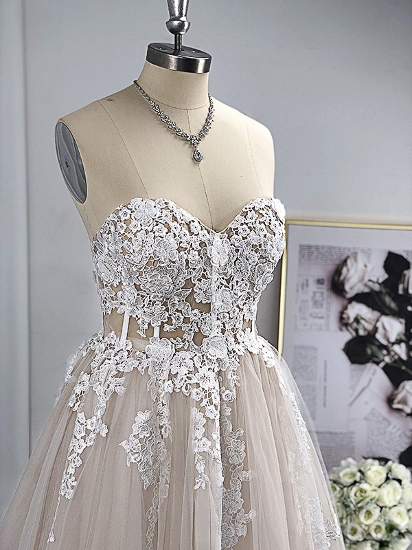 A-Line/Princess Tulle Applique Sweetheart Sleeveless Sweep/Brush Train Wedding Dresses 1008