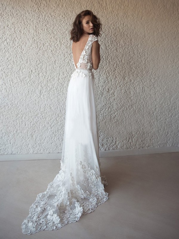 A-Line/Princess Tulle Applique V-neck Sleeveless Sweep/Brush Train Wedding Dresses 1033