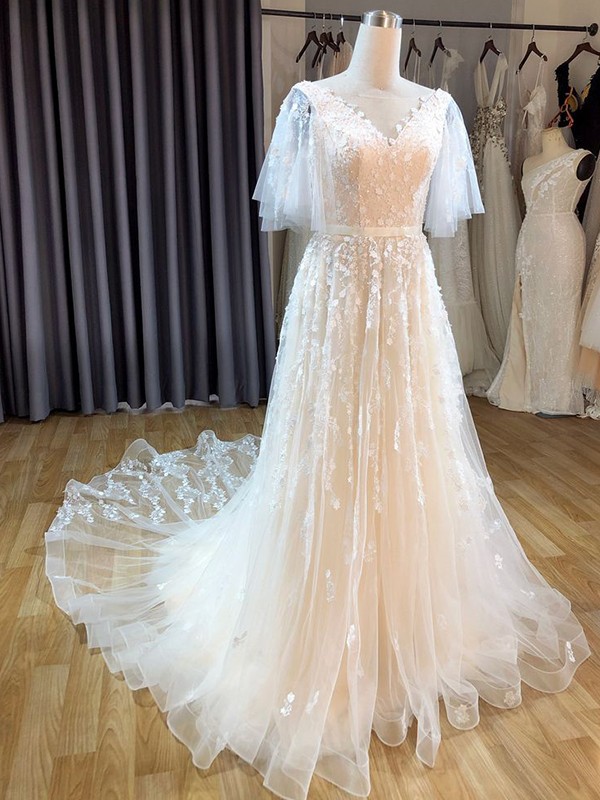 A-Line/Princess Tulle V-neck Short Sleeves Applique Sweep/Brush Train Wedding Dresses 1115