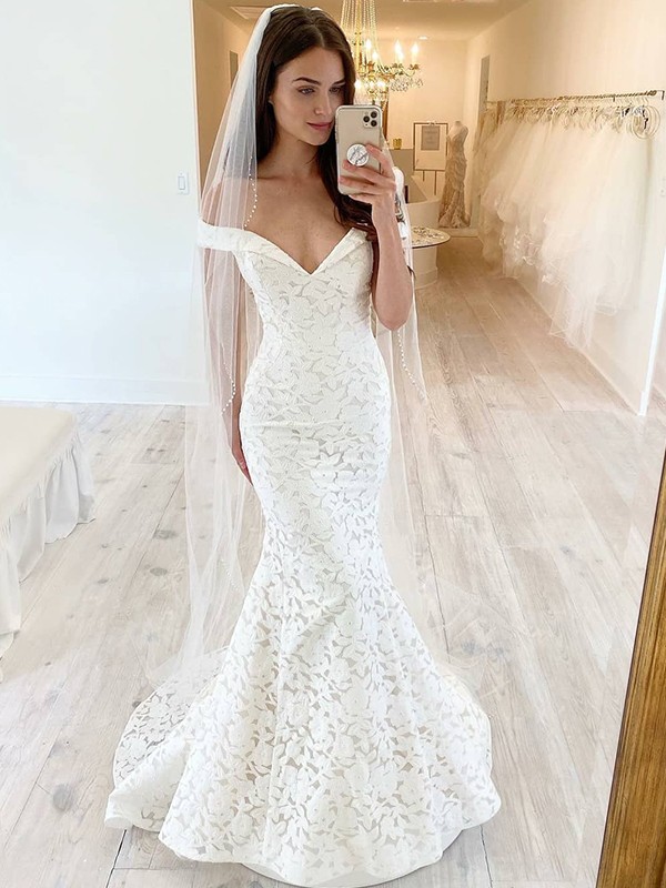 Trumpet/Mermaid Off-the-Shoulder Lace Applique Sleeveless Sweep/Brush Train Wedding Dresses 1604