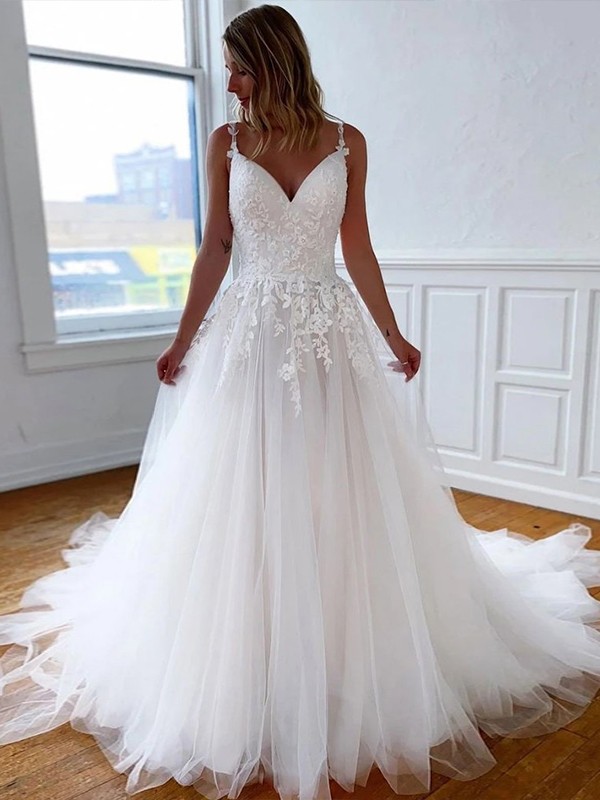 A-Line/Princess Tulle Applique V-neck Sleeveless Sweep/Brush Train Wedding Dresses 1034