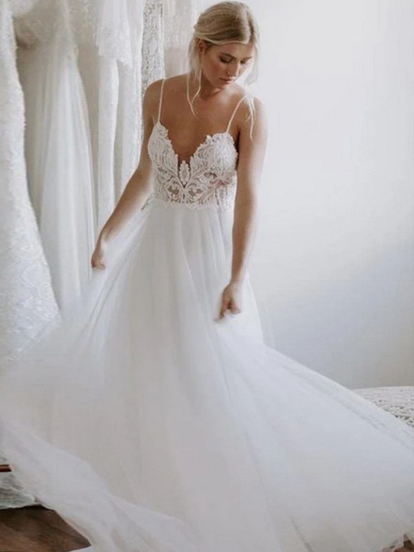 A-Line/Princess Lace Applique V-neck Sleeveless Sweep/Brush Train Wedding Dresses 718