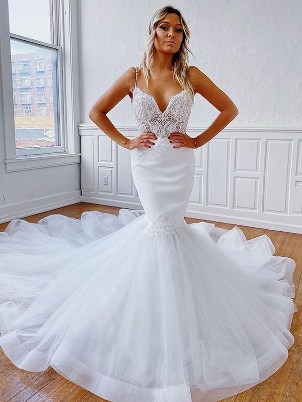 Trumpet/Mermaid Tulle Lace V-neck Sleeveless Court Train Wedding Dresses 1730