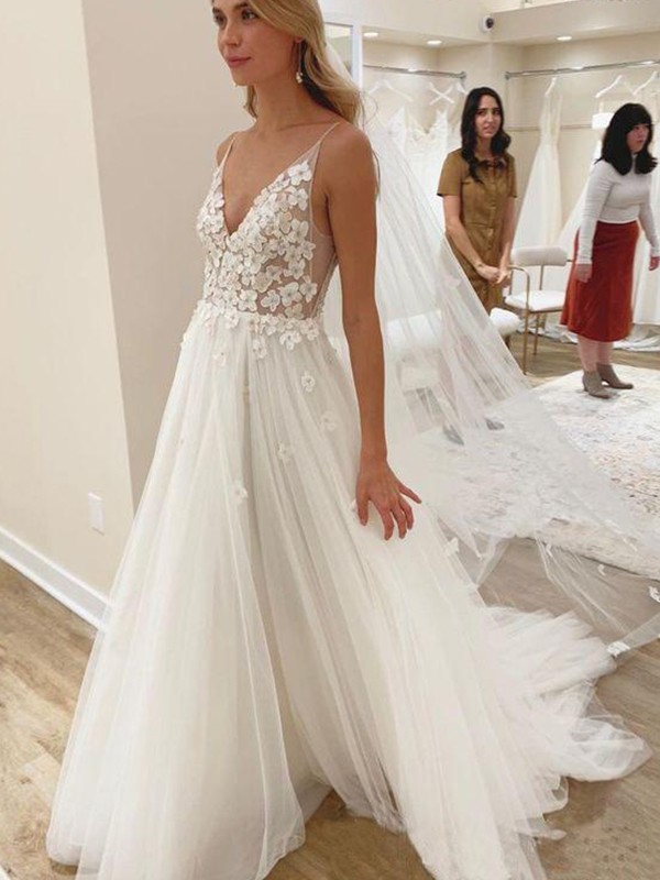 A-Line/Princess Tulle Applique V-neck Sleeveless Sweep/Brush Train Wedding Dresses 1037