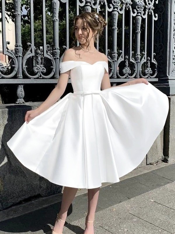 A-Line/Princess Satin Ruched Off-the-Shoulder Sleeveless Knee-Length Wedding Dresses 812