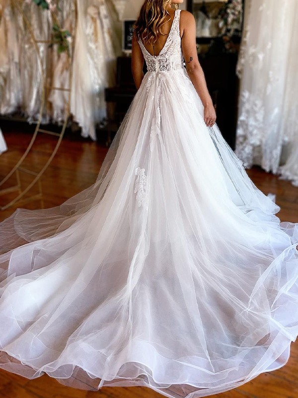 A-Line/Princess Tulle Applique V-neck Sleeveless Chapel Train Wedding Dresses 1016