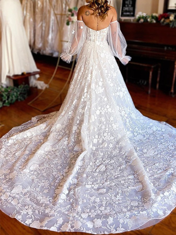 A-Line/Princess Lace Applique Sweetheart Long Sleeves Cathedral Train Wedding Dresses 702