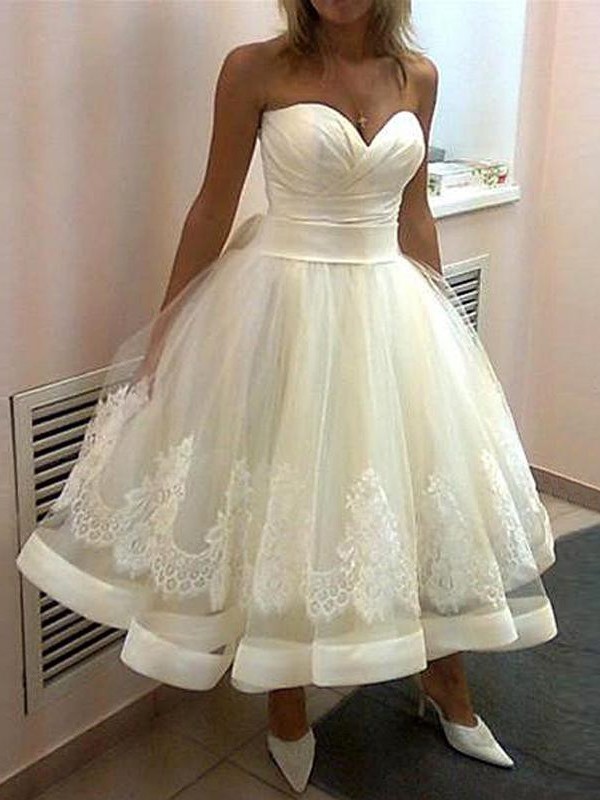 Ball Gown Applique Sweetheart Tulle Sleeveless Tea-Length Wedding Dresses 1170