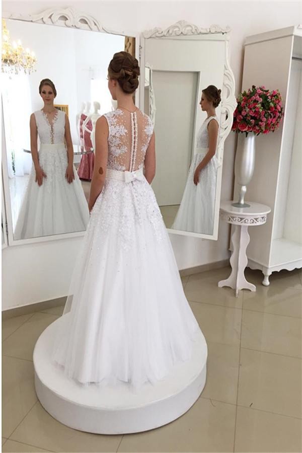 A-Line/Princess V-neck Applique Sleeveless Sweep/Brush Train Tulle Wedding Dresses 1125