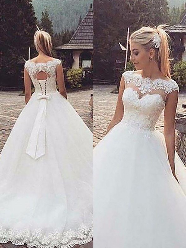 Ball Gown Sleeveless Bateau Lace Tulle Court Train Wedding Dresses 1245