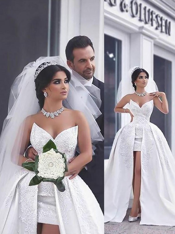 Ball Gown Beading Satin Sleeveless Chapel Train Sweetheart Wedding Dresses 1177