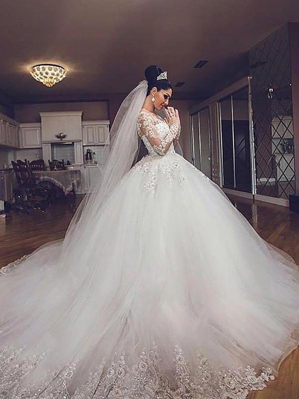 Ball Gown Long Sleeves Tulle V-neck Court Train Wedding Dresses 1202