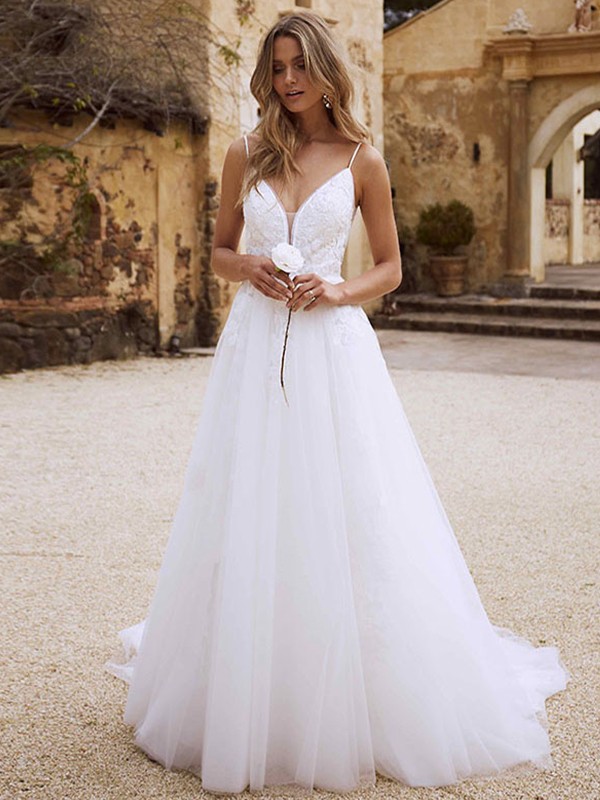 A-Line/Princess Lace Applique V-neck Sleeveless Sweep/Brush Train Wedding Dresses 721