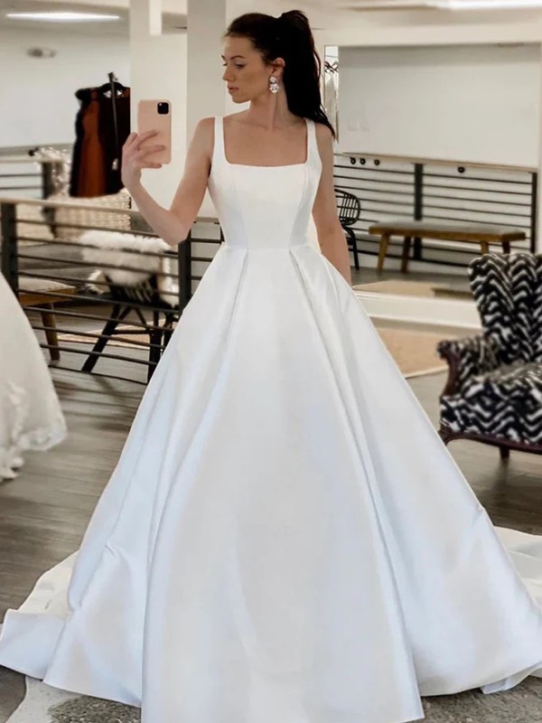 A-Line/Princess Satin Ruched Square Sleeveless Sweep/Brush Train Wedding Dresses 817