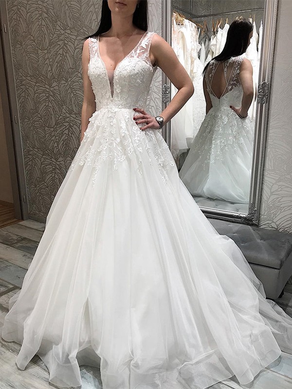 A-Line/Princess Tulle Applique V-neck Sleeveless Sweep/Brush Train Wedding Dresses 1042